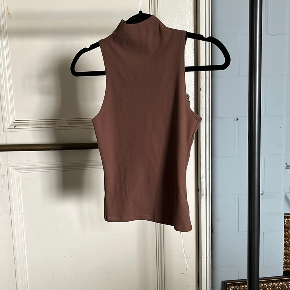 Joah Brown tank
